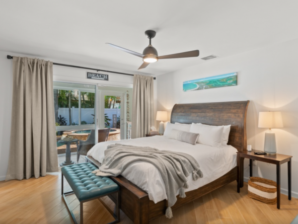 Anna Maria Island Vacation Rental with Private Heated Pool - Holmes Beach Coastal Retreat