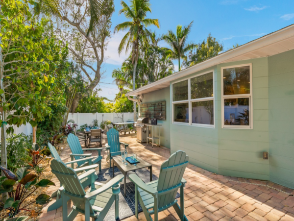 Anna Maria Island Vacation Rental with Private Heated Pool - Holmes Beach Coastal Retreat