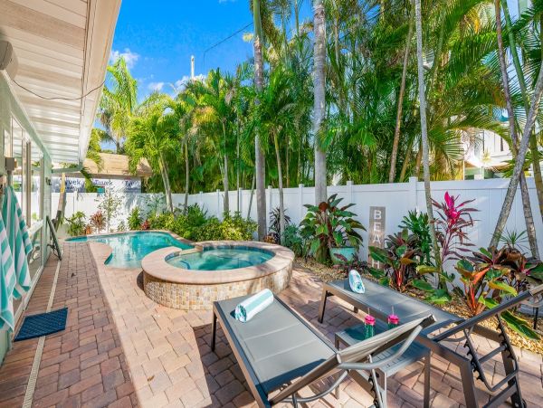 Anna Maria Island Vacation Rental with Private Heated Pool - Holmes Beach Coastal Retreat