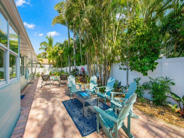 Anna Maria Island Vacation Rental with Private Heated Pool - Holmes Beach Coastal Retreat