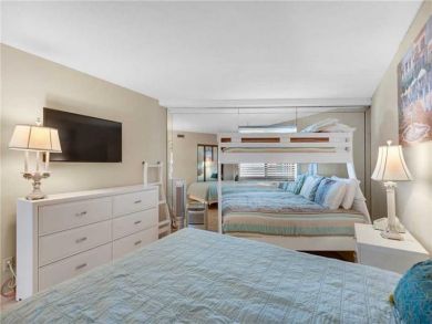 Bedroom - Bunk and queen beds Bedroom - Bunk and queen beds