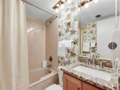 Bathroom - Shower tub Bathroom - Shower tub