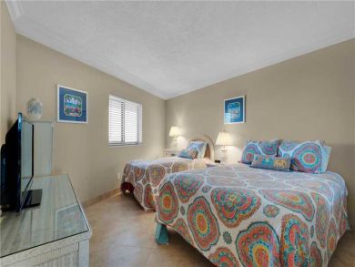 Bedroom - Queen and twin beds