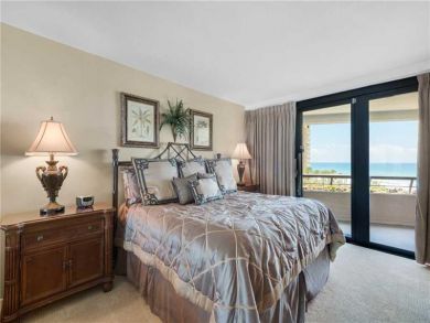 Bedroom - King bed Bedroom - King bed