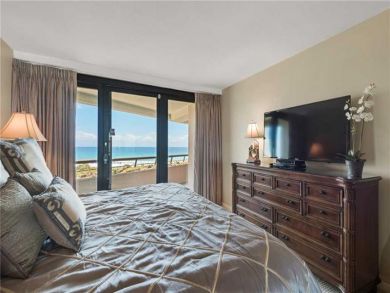 Bedroom - King bed Bedroom - King bed