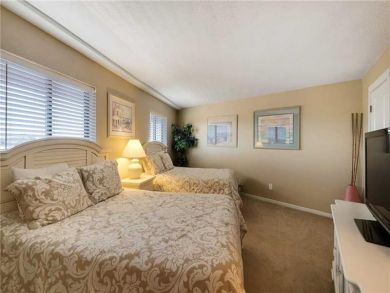 Bedroom - Queen beds
