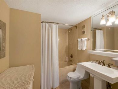 Bathroom - Shower in tub