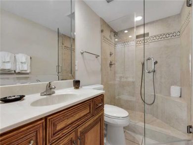 Bathroom - Walk in shower
