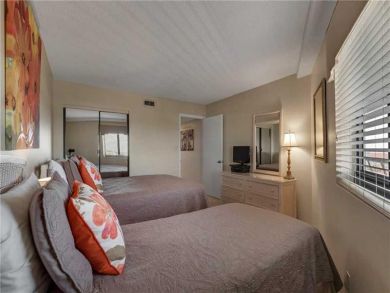 Bedroom - Queen and twin bed
