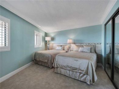 Bedroom - Queen beds