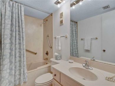 Bathroom - Shower in tub