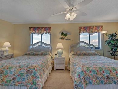 Bedroom - Queen beds