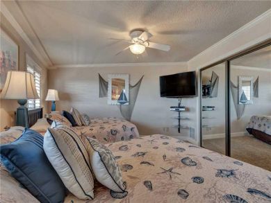 Bedroom - Queen beds