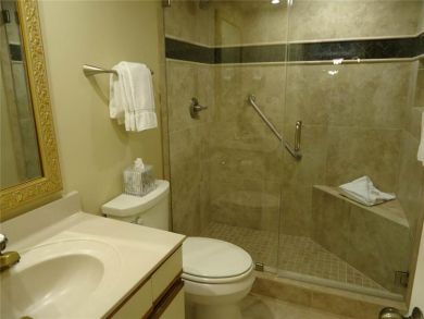 Bathroom - Walk in shower