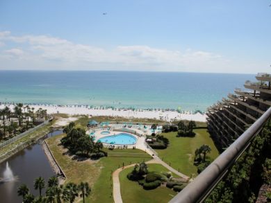 Beach Front Vacation Rental in Destin, Florida