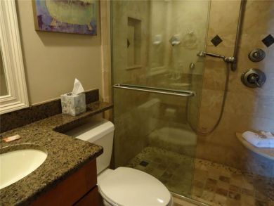 Bathroom - Walk in shower
