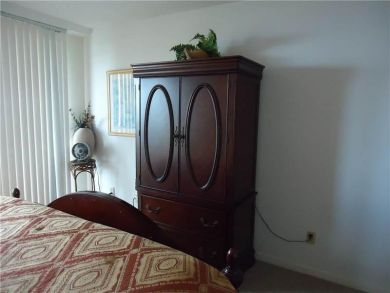 Bedroom - King bed