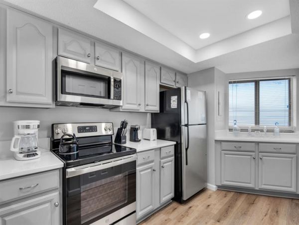 Stylish 2-Bedroom Oceanview Retreat in Miramar Beach