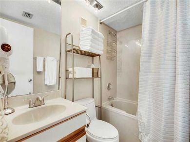 Bathroom - Shower in tub