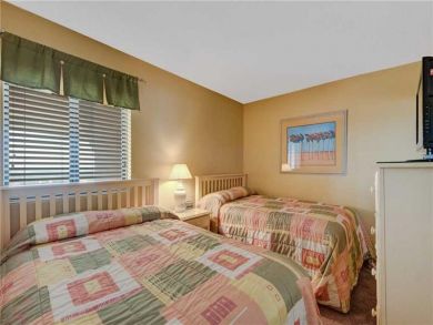 Charming 2 Bedroom Condo on Miramar Beach Sleeps 6 Guests
