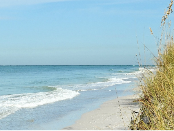 Anna Maria 6 bedroom Rental  1 Min to the Beach!