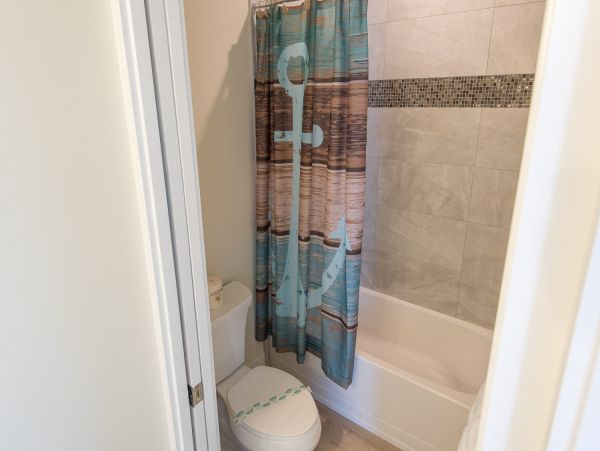 Anna Maria 6 bedroom Rental  1 Min to the Beach!