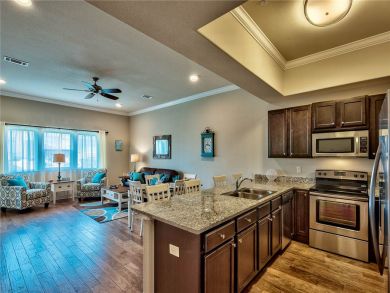 Miramar Beach Vacation Condo Sleeps 9! - Luxury Interior Miramar Beach Vacation Condo Sleeps 9! - Luxury Interior