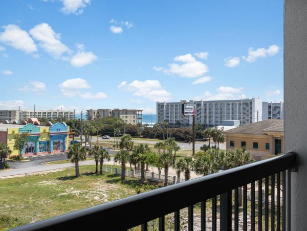 Miramar Beach Vacation Condo Walk to Beach