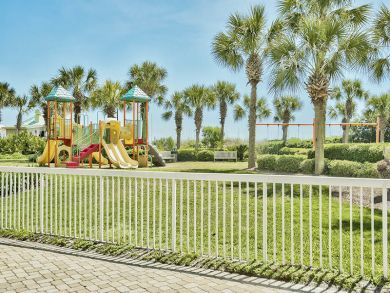 Destin Beachfront Condo Three Bedroom Sleeps Eight Destin Beachfront Condo Three Bedroom Sleeps Eight