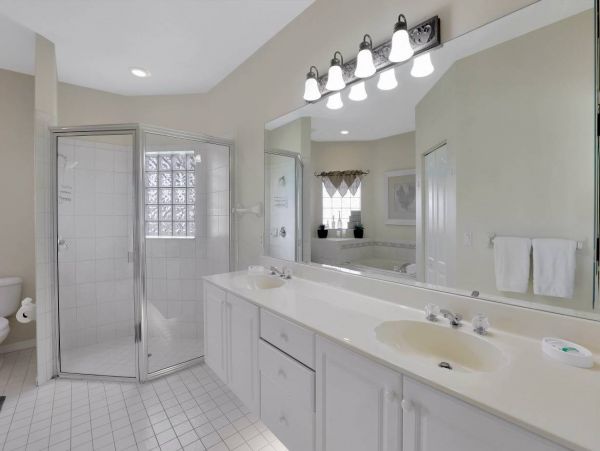 Three Bedroom Luxury Marco Vacation Home Pool
