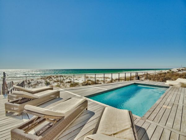 Luxury Seagrove Beachfront Vacation Rental Sleeps 26