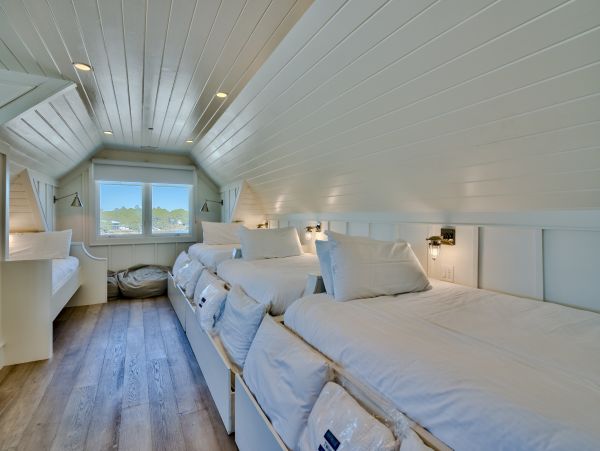 Luxury Seagrove Beachfront Vacation Rental Sleeps 26