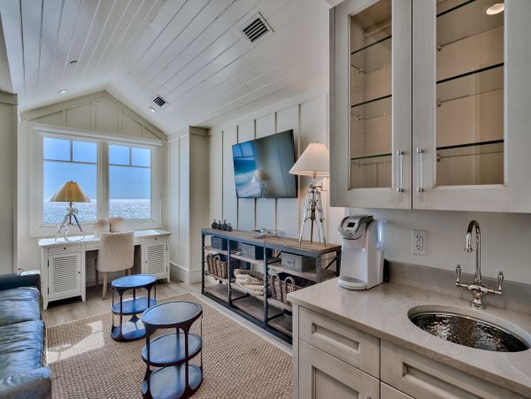 Luxury Seagrove Beachfront Vacation Rental Sleeps 26