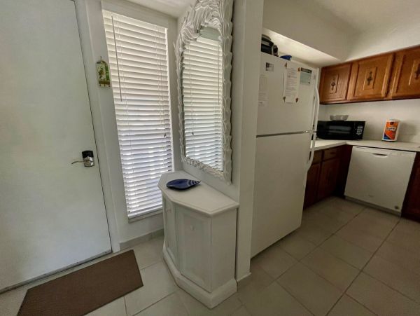 Bradenton Beach Vacation Rental Gulf Coast Condo with Pool, Tennis & Beach Access