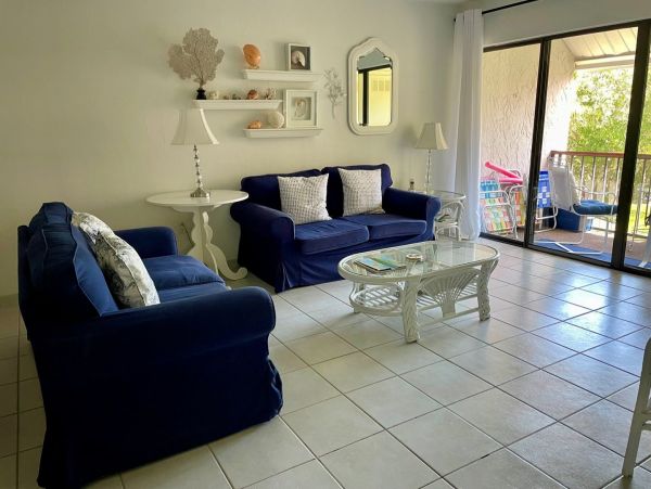Bradenton Beach Vacation Rental Gulf Coast Condo with Pool, Tennis & Beach Access