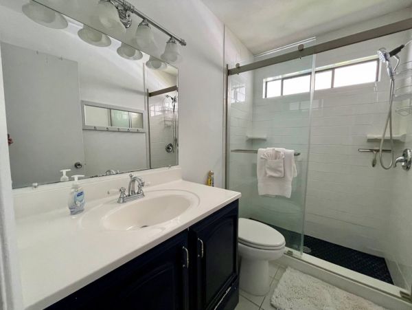 Bradenton Beach Vacation Rental Gulf Coast Condo with Pool, Tennis & Beach Access