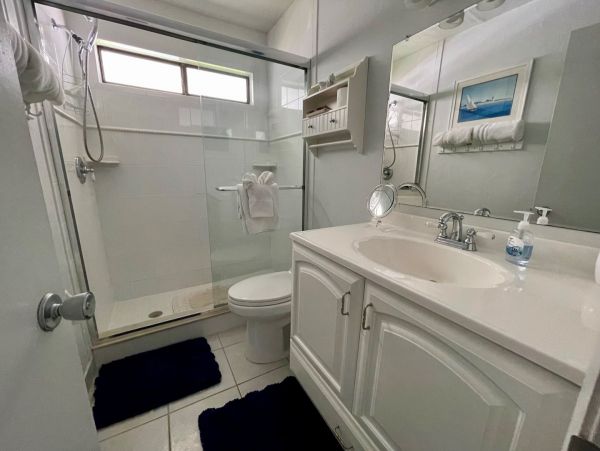 Bradenton Beach Vacation Rental Gulf Coast Condo with Pool, Tennis & Beach Access