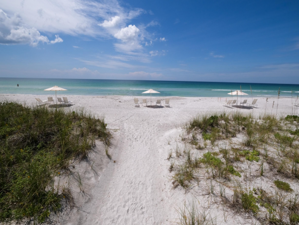 Lovely 2 Bedroom Longboat Key Condo