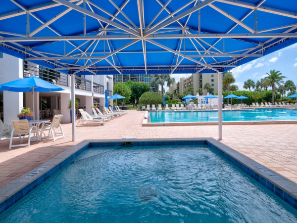 Lovely 2 Bedroom Longboat Key Condo