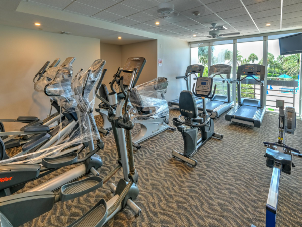 Lovely 2 Bedroom Longboat Key Condo
