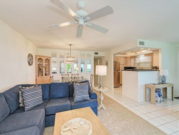 Beachfront Vacation 2 Bedroom Rental in Longboat Key