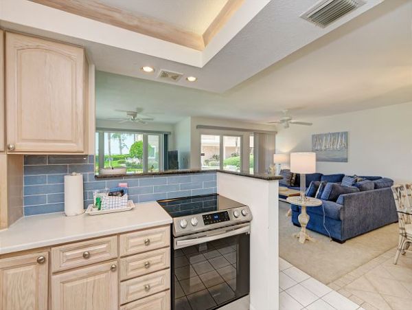 Beachfront Vacation 2 Bedroom Rental in Longboat Key