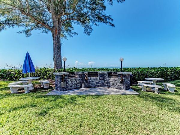 Beachfront Vacation 2 Bedroom Rental in Longboat Key