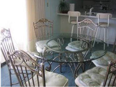 Dining Table Seats 6
