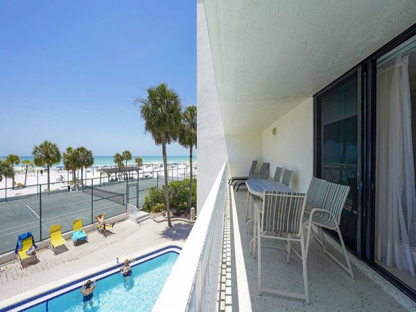 Siesta Key Vacation Condo 2 Bedrooms Sleeps 6