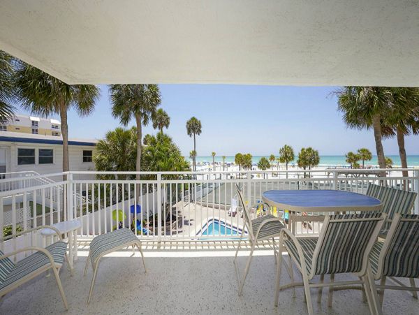 Siesta Key Vacation Condo 2 Bedrooms Sleeps 6