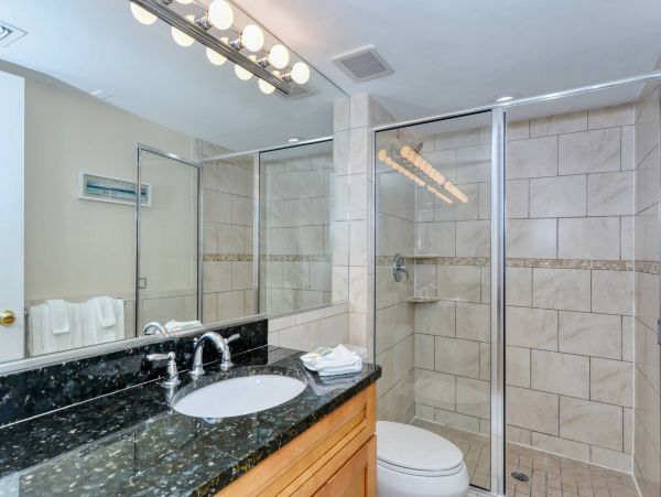 Siesta Key Condo Beach Views, Gulf and Pool a Rare Find!
