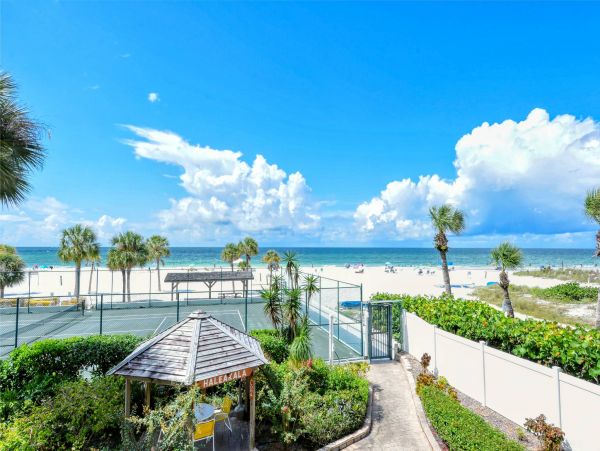 Siesta Key Condo Beach Views, Gulf and Pool a Rare Find!