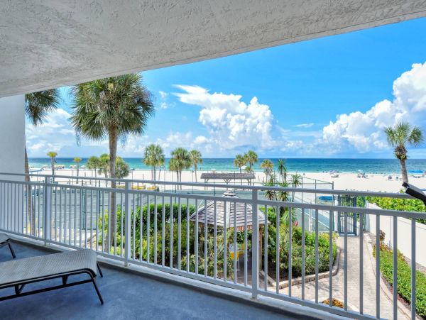 Siesta Key Condo Beach Views, Gulf and Pool a Rare Find!