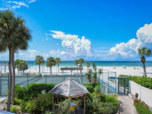Siesta Key Condo Beach Views, Gulf and Pool a Rare Find!